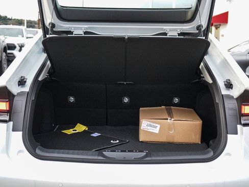 New 2026 Toyota Prius Plug-In Hybrid image 13