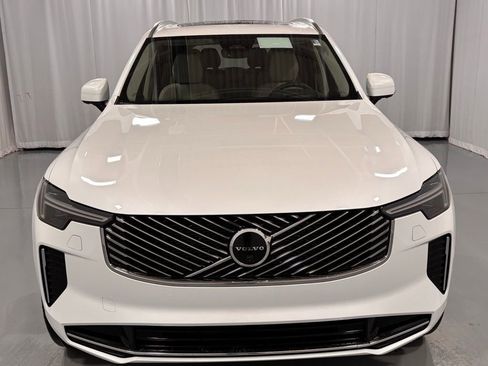 New 2026 Volvo XC90 B6 Ultra w/ Protection Package image 3