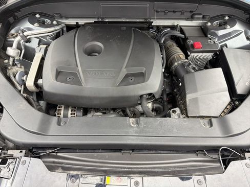 Used 2020 Volvo XC60 T6 Momentum image 29