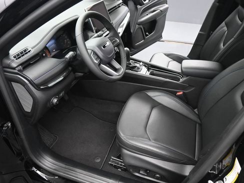 New 2026 Jeep Compass Limited image 9