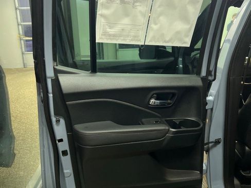 Used 2023 Honda Ridgeline Black Edition image 17