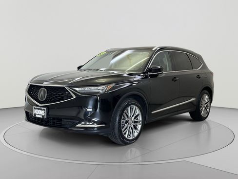 Used 2023 Acura MDX SH-AWD w/ Advance Package image 3