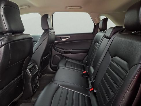 Used 2020 Ford Edge SEL w/ Convenience Package FWD image 10