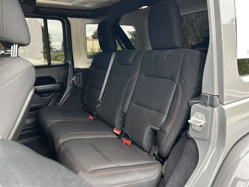 Used 2019 Jeep Wrangler Unlimited Rubicon image 73