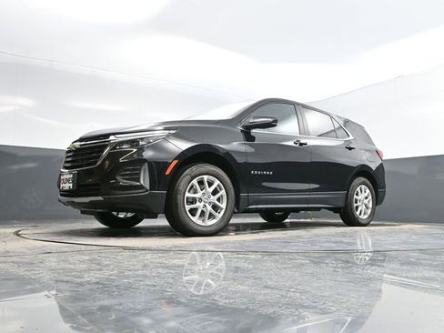Used 2023 Chevrolet Equinox LT image 44