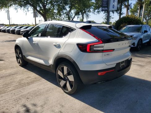 Certified 2023 Volvo C40 P8 Recharge Ultimate w/ Protection Package Premier AWD/4WD image 4