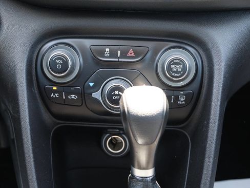Used 2014 Dodge Dart SXT FWD image 20