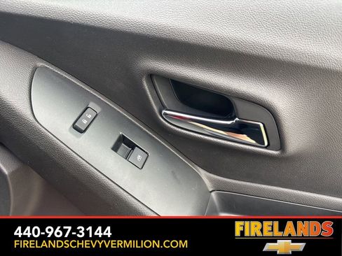 Used 2018 Chevrolet Trax LT w/ Driver Confidence Package image 25