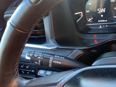 Used 2023 GMC Yukon Denali Ultimate image 18