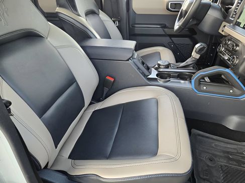 Used 2024 Ford Bronco Wildtrak AWD/4WD image 13
