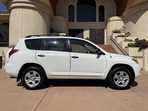 Used 2007 Toyota RAV4 4WD image 8