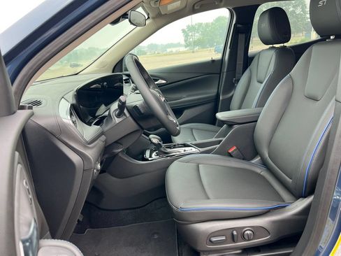 New 2026 Buick Encore GX Sport Touring w/ Comfort Package AWD/4WD image 3