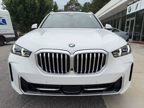 Used 2026 BMW X5 sDrive40i w/ Premium Package RWD image 10