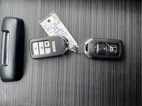 Certified 2022 Honda Pilot TrailSport image 36