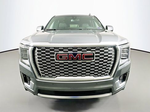 Used 2022 GMC Yukon XL Denali AWD/4WD image 2