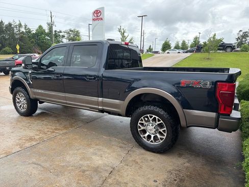 Used 2021 Ford F250 King Ranch w/ King Ranch Ultimate Package AWD/4WD image 4