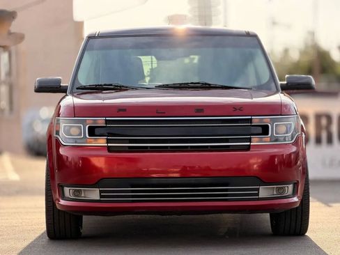 Used 2016 Ford Flex Limited w/ Equipment Group 301A FWD image 4