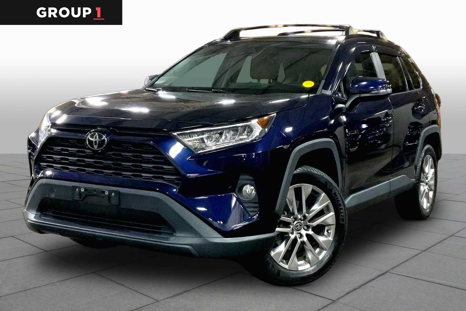 Certified 2021 Toyota RAV4 XLE Premium AWD/4WD image 1