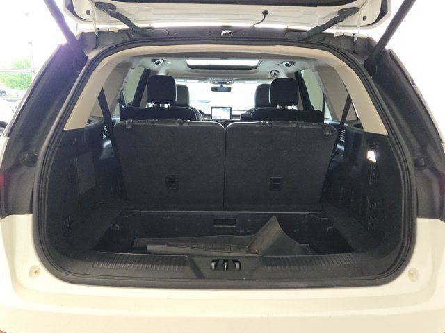 Used 2023 Lincoln Aviator AWD w/ Premium Package image 16