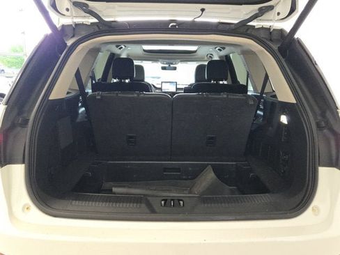 Used 2023 Lincoln Aviator AWD w/ Premium Package image 16