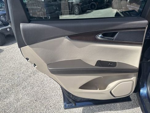 Used 2017 Lincoln MKX Reserve w/ Lincoln MKX Climate Package image 7