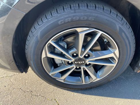 Used 2023 Kia Forte LXS w/ LXS Technology Package image 28