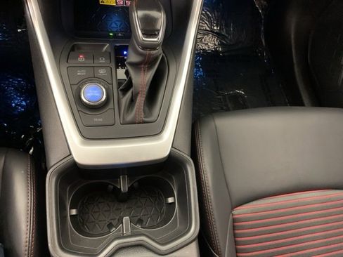 Used 2022 Toyota RAV4 XSE w/ Weather Package image 13