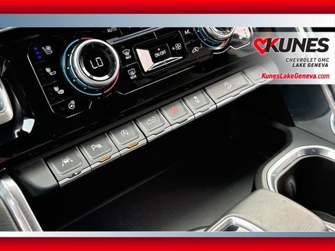 Used 2025 GMC Sierra 1500 Denali AWD/4WD image 37
