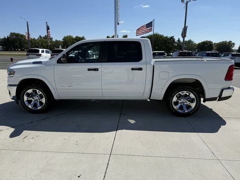 Used 2026 RAM 1500 Big Horn AWD/4WD image 5
