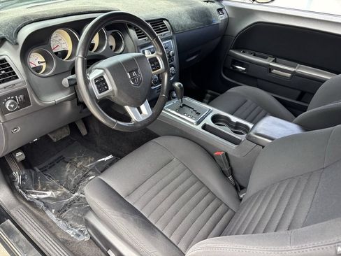 Used 2013 Dodge Challenger R/T RWD image 20