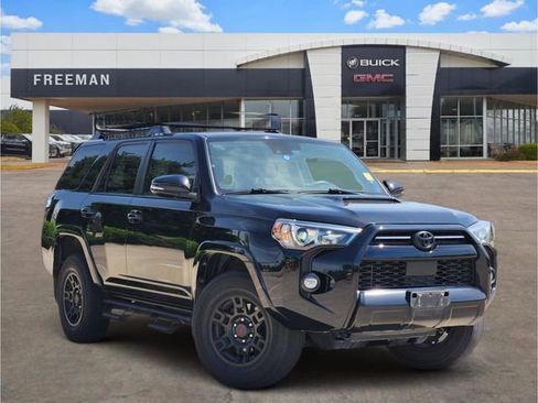 Used 2021 Toyota 4Runner Venture AWD/4WD image 1