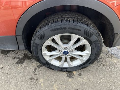 Used 2019 Ford Escape SE image 17