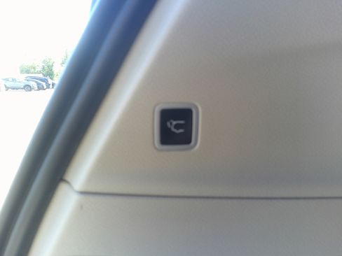 Used 2023 Chrysler Voyager LX FWD image 25