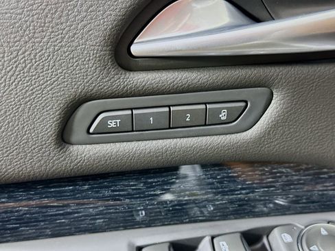 Used 2025 Cadillac XT4 Sport image 21