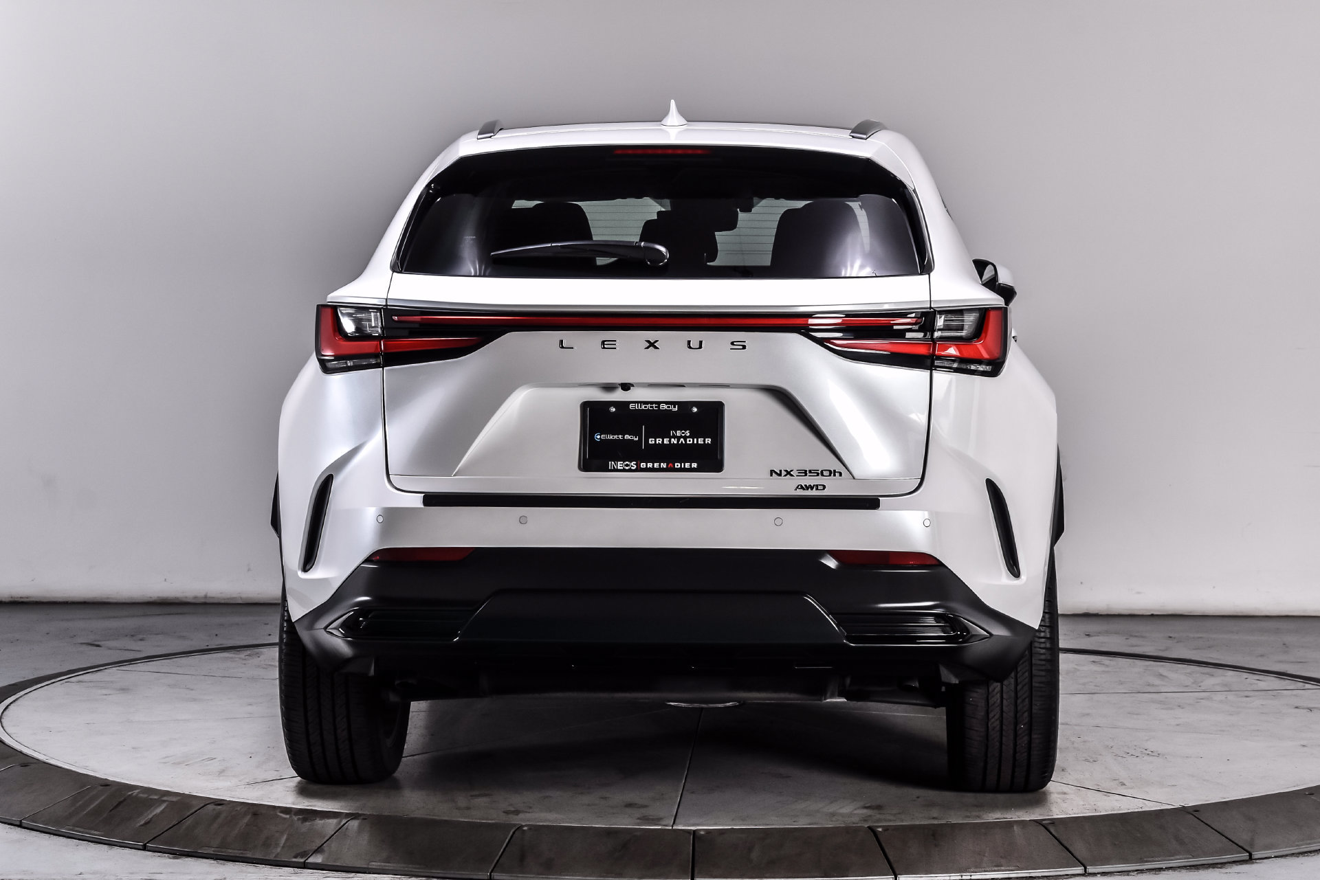 Used 2024 Lexus NX 350h AWD w/ Vision Package image 5