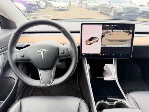 Used 2020 Tesla Model 3 Long Range image 15