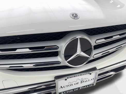 Used 2022 Mercedes-Benz GLC 300 w/ Premium Package Lite image 24