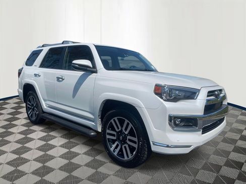 Used 2024 Toyota 4Runner Limited AWD/4WD image 3