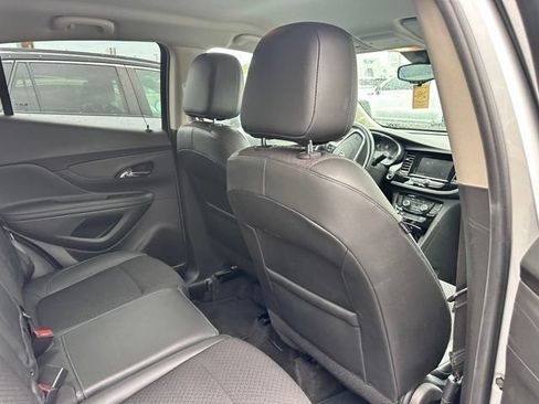 Certified 2022 Buick Encore Preferred w/ Safety Package FWD image 15