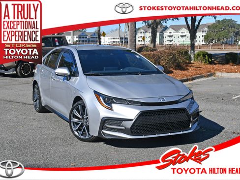 Certified 2022 Toyota Corolla SE image 1