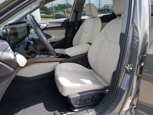 Used 2025 Audi A5 2.0T Premium Plus AWD/4WD image 19