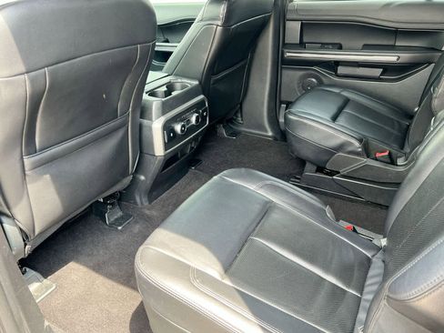 Used 2021 Ford Expedition Max XLT RWD image 18