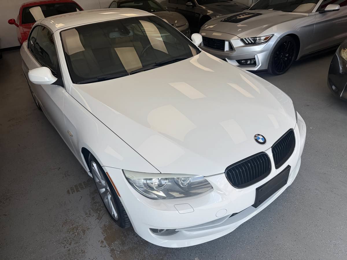 Used 2013 BMW 328i Convertible RWD image 13