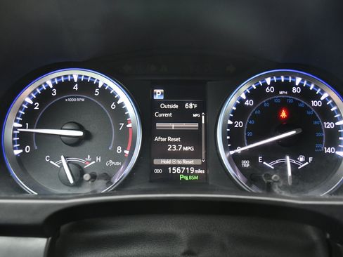 Used 2017 Toyota Highlander Limited Platinum image 11