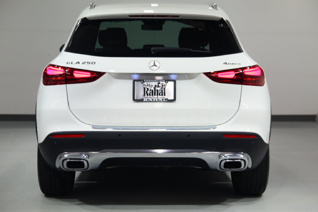 Certified 2026 Mercedes-Benz GLA 250 4MATIC image 3