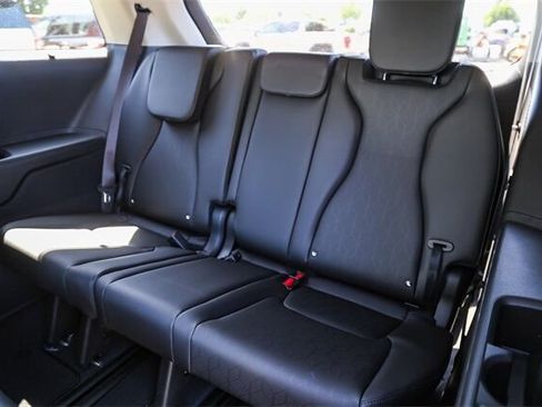 New 2026 Kia Carnival SX w/ SX Dark Edition Package image 22