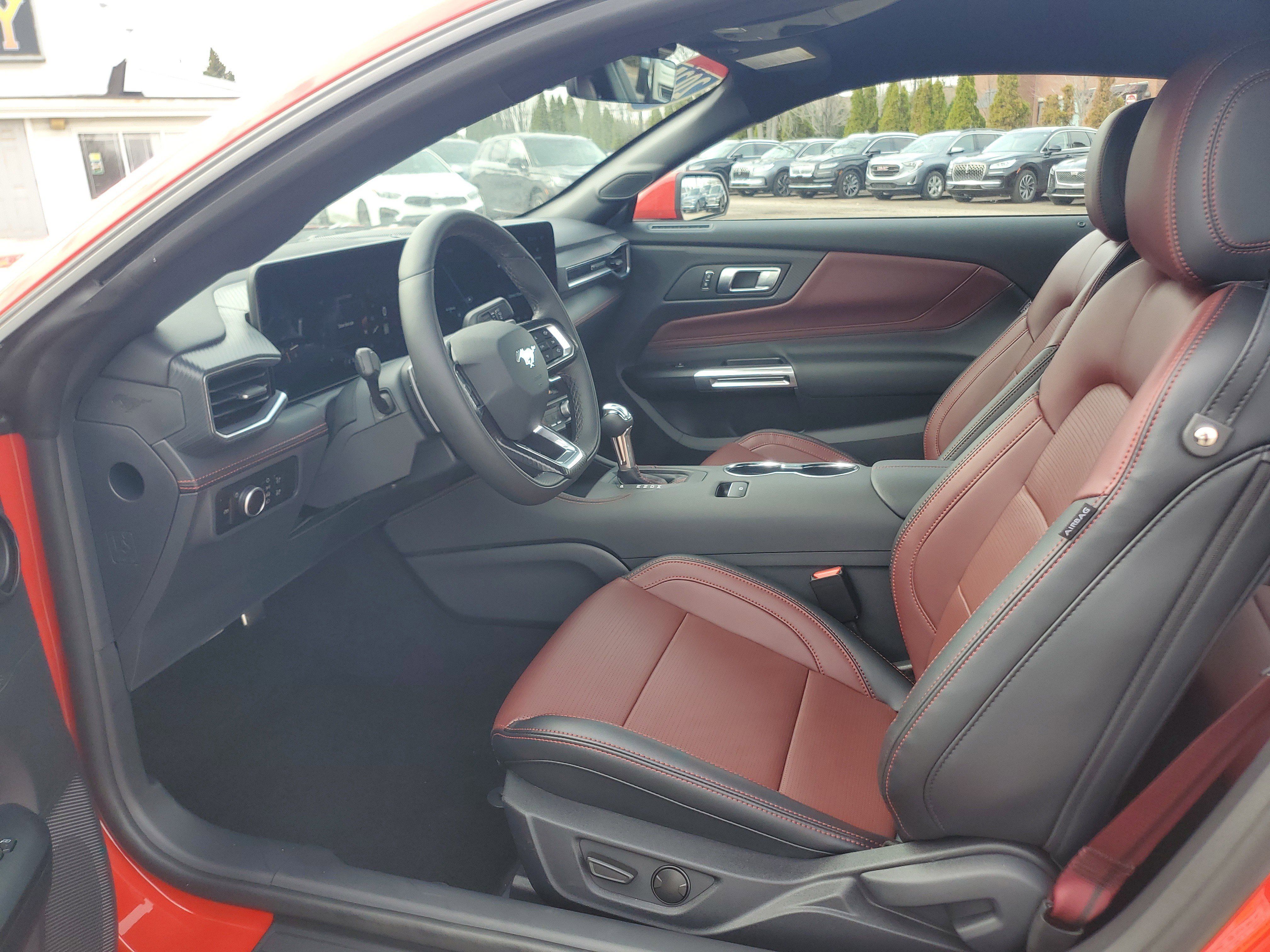 Used 2025 Ford Mustang GT Premium RWD image 12