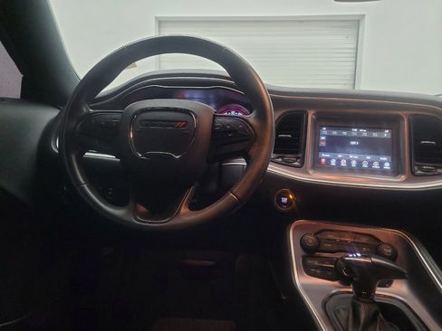 Used 2019 Dodge Challenger SXT RWD image 22