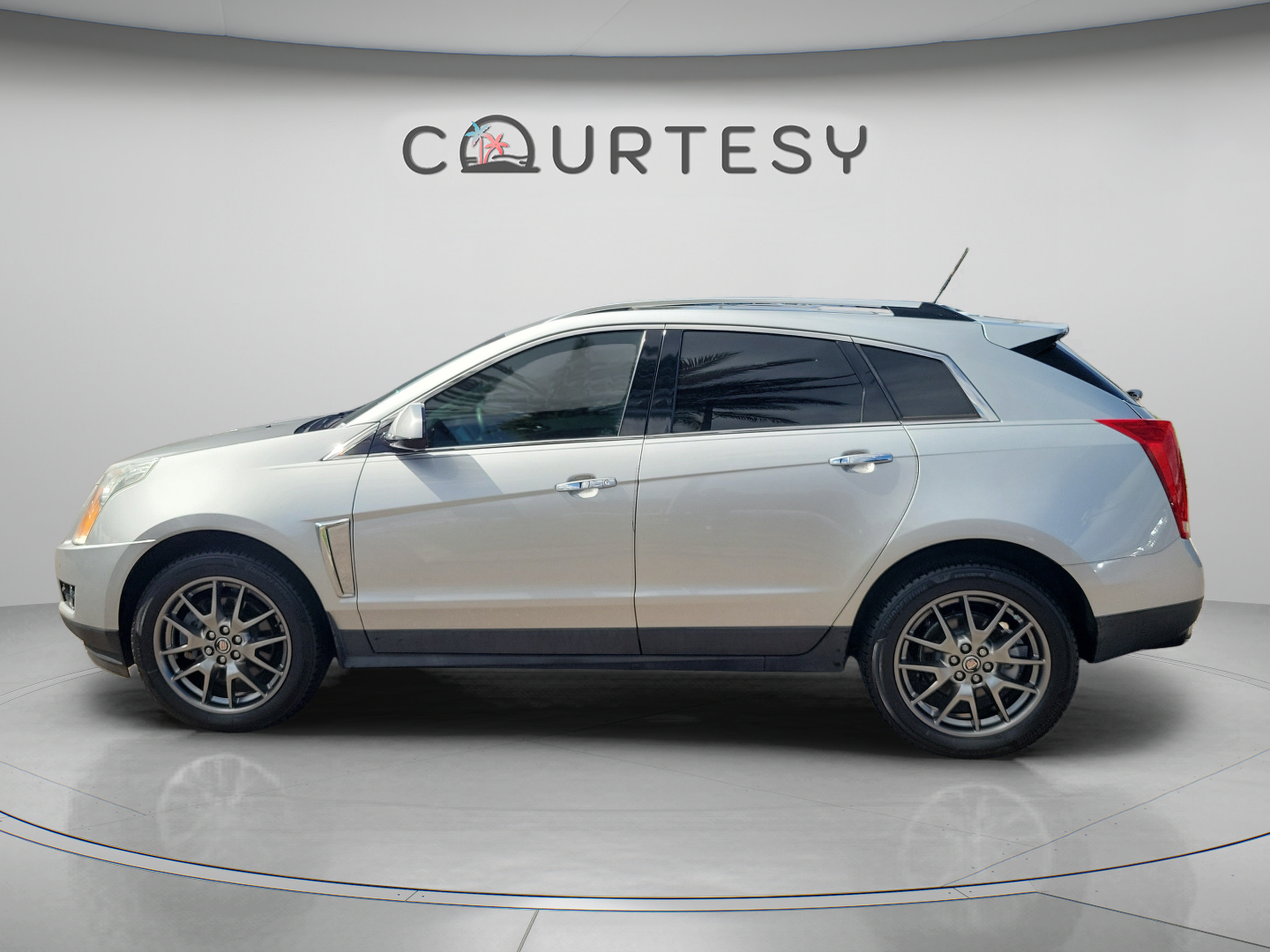 Used 2016 Cadillac SRX Performance w/ Driver Awareness Package FWD image 2