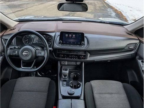 Used 2023 Nissan Rogue SV image 23